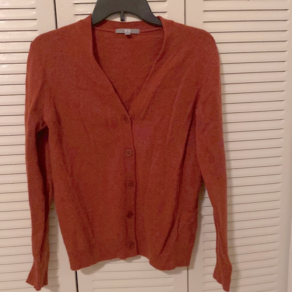 Women V Neck sweater